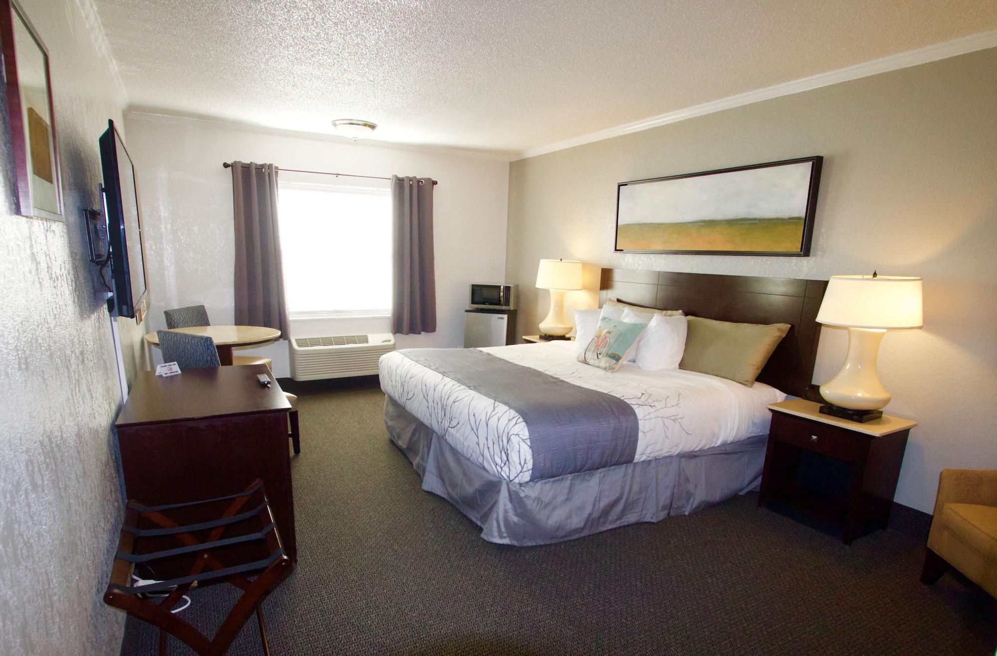 At - Pensacola Motel 2*