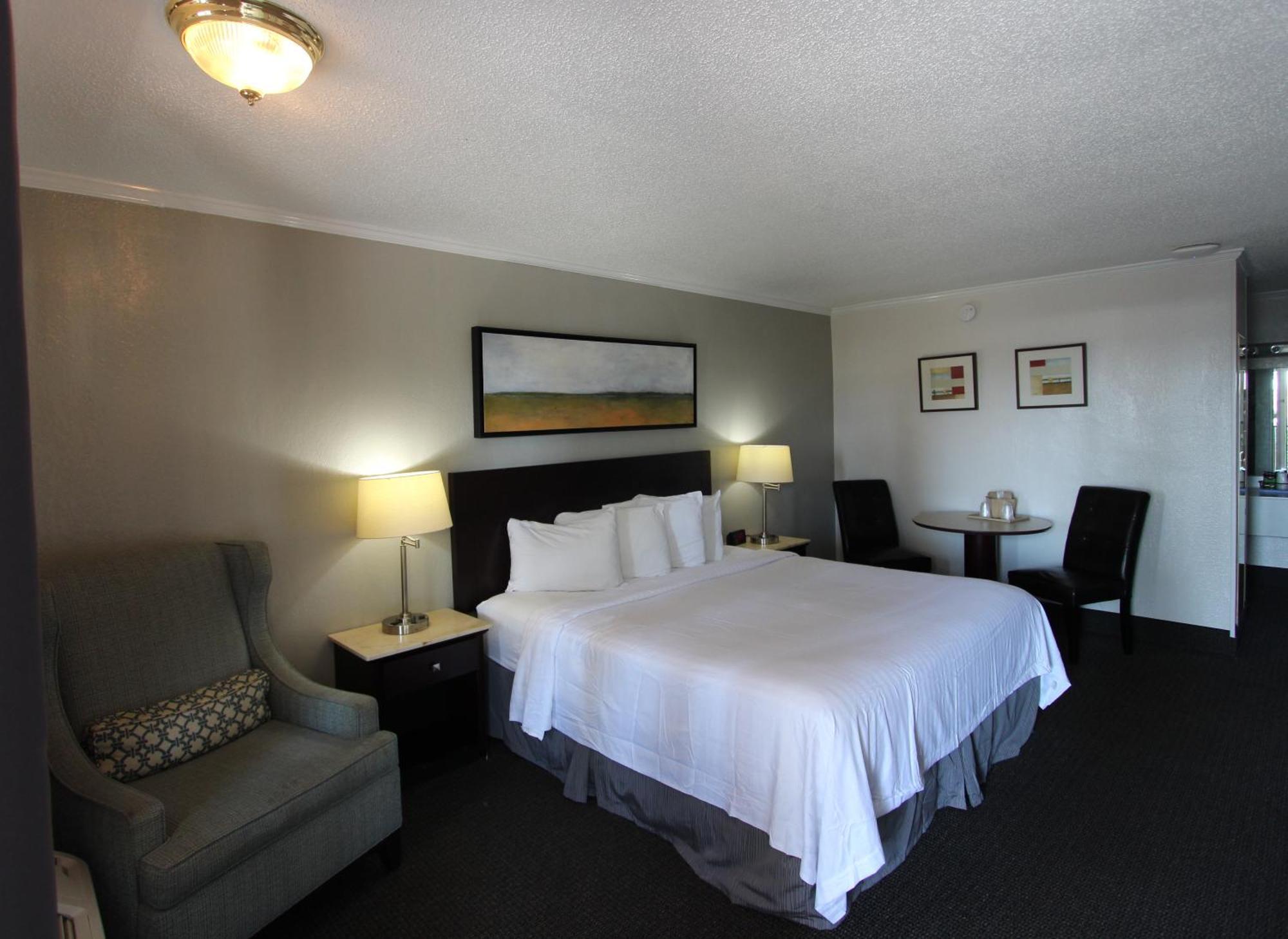 Motel At - Pensacola